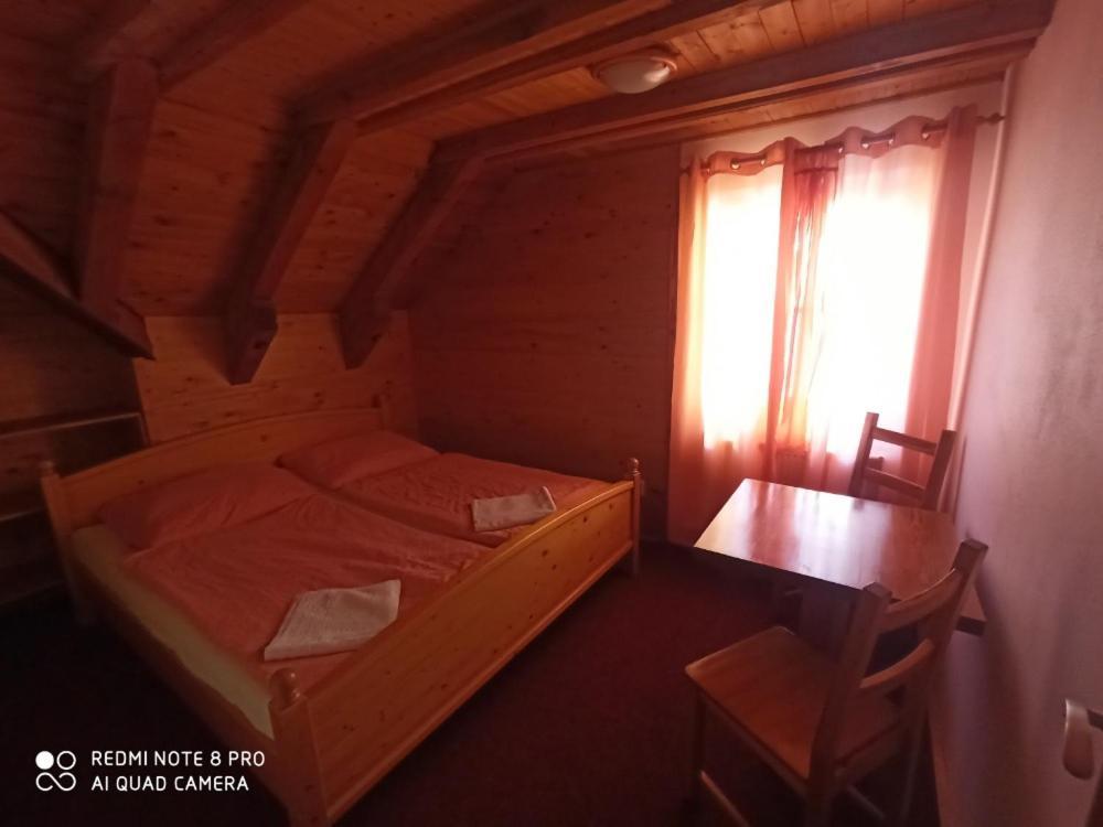 Penzion Avalanche Železná Ruda Esterno foto